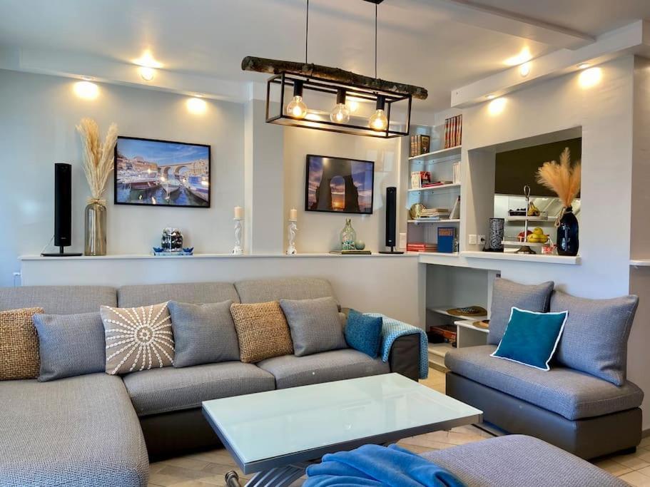 Superbe Logement Au Vallon Des Auffes マルセイユ エクステリア 写真